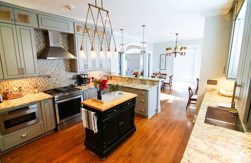Tallahassee Maison | The Capitol Inn