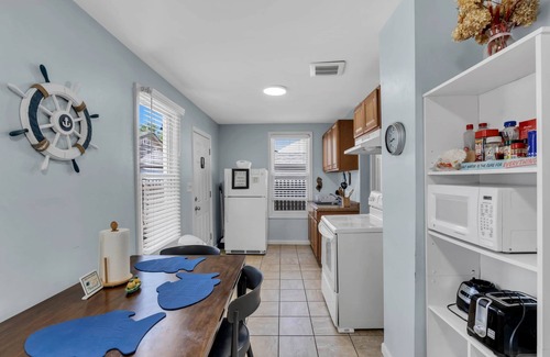 Belmar Maison | The Captain's Cottage