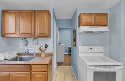 Belmar Maison | The Captain's Cottage