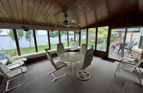 Severn Maison | The Captains Lake House