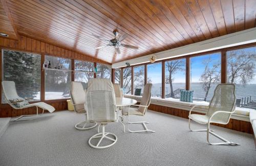 Severn Maison | The Captains Lake House
