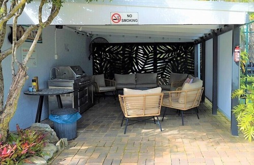 Yamba Hôtel | The Carmel Yamba