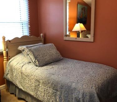Mount Pleasant Maison | The Carriage House on Slope Hill
