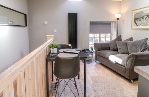 Matlock Bath Appartement | THE CARRIAGE HOUSE, romantic, with a garden in Matlock Bath
