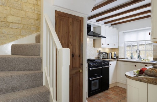 Blockley Maison | The Carriage House sleeps 2 guests in 1 bedroom
