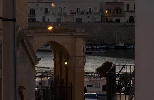 Gallipoli Maison | La Casa delle Zie à Gallipoli, dans le centre avec belle vue sur la mer