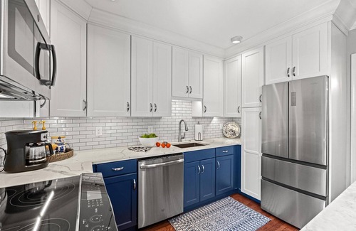 Old Town Alexandria Maison | The Cavalier - Modern American Flair