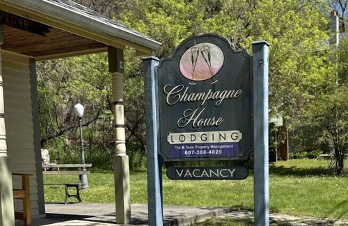 Hammondsport Appartement | The Champagne House Unit 6