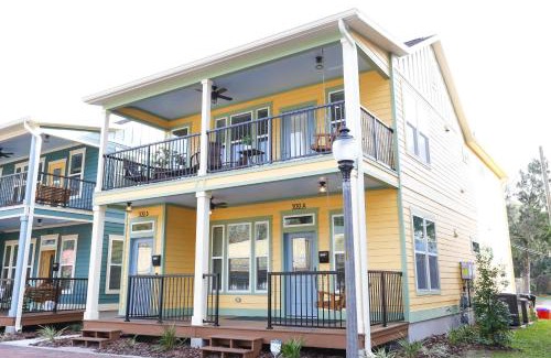 Pleasant Street Maison | The Champion's Suite Newly Built Upscale Central