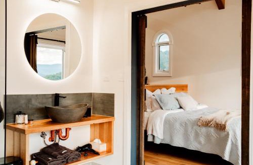 Wattle Grove Maison | The Chapel