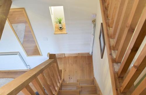 Llandysul Maison | The Chapel Barn