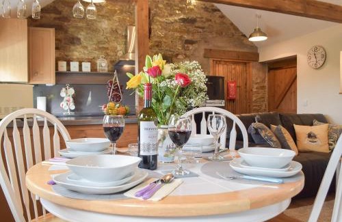 Llandysul Maison | The Chapel Barn