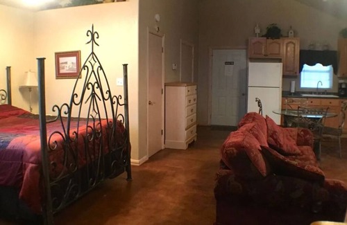 Sulphur Cabine | The Chapel Cabin