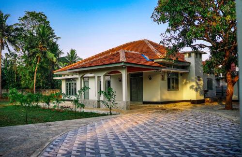 Valikamam East Maison | The Chapters