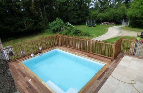 Le Poire-sur-Vie Cottage | Le charme de la pierre et de la verdure. Logement de 4 à 8 p à la campagne.