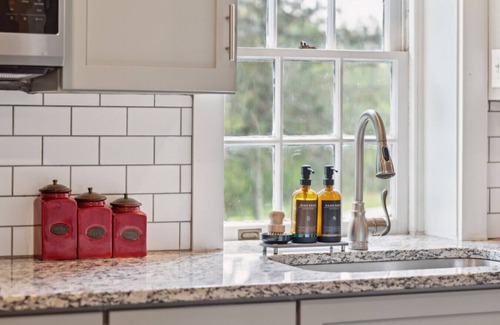 Rising Sun Appartement | The Charming Nest on an Amish Equestrian Farm