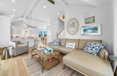 Beach Haven Gardens Maison | THE CHLOÉ beach haven gardens - 5BR Luxury Rental - Oceanside