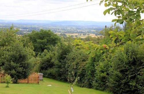 Flaxley Maison | The Cider Barn