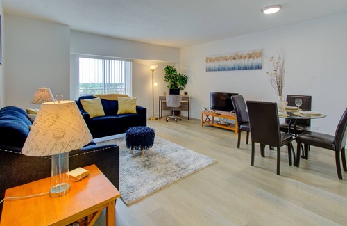 Springfield Appartement | *Governors Mansion View* 1BD+1BA+Balcony+Gym+Free Parking