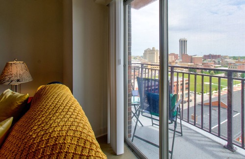 Springfield Appartement | *Governors Mansion View* 1BD+1BA+Balcony+Gym+Free Parking