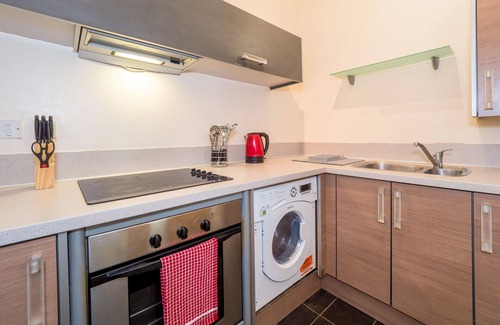 The Westside Appartement | The Clement Qube Apartment