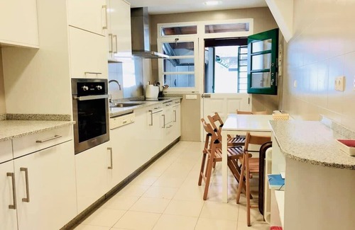 Covas Chalet De Ski | The Cliffs - Covas Seabreeze Cottage