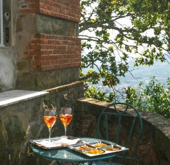 Montecatini Alto Maison | The Clock Tower View Loft