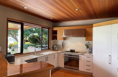 Omokoroa Maison | The Clubhouse - Immerse yourself in tranquility