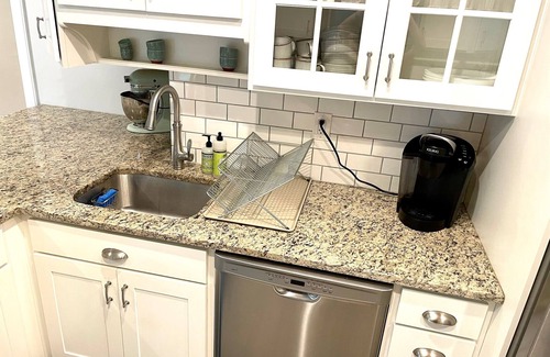 Kittery Maison | The Coastal Kittery Retreat - cozy, quiet, close to beaches and restaurants