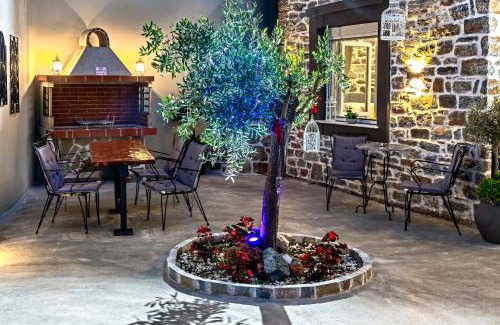 Volos City Centre Maison | The Coastal Rock House