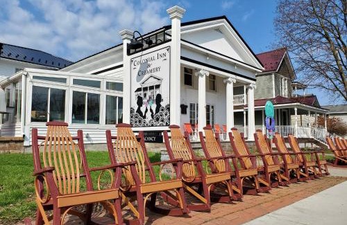 Watkins Glen Hôtel | The Colonial Inn & Creamery