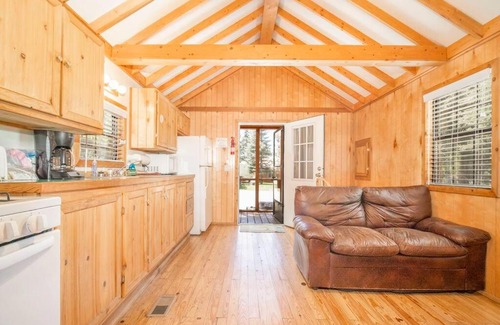 Bayfield Maison | The Colorado Spruce Cabin #15 at Blue Spruce RV Park & Cabins