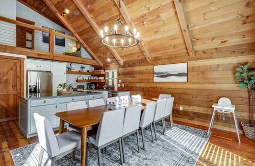 Columbia Cabine | The Columbia Lodge - Family getaway close to home