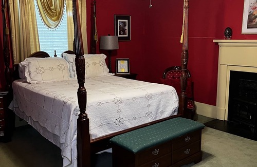 Bainbridge Lit Et Petit-Déjeuner | The Commodore Bed and Breakfast