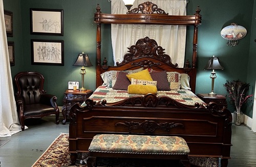 Bainbridge Lit Et Petit-Déjeuner | The Commodore Bed and Breakfast