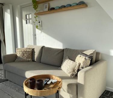Lokeren Appartement | The Conservatory a cosy little holiday home- central between Gent Antwerpen Brussel & Brugge