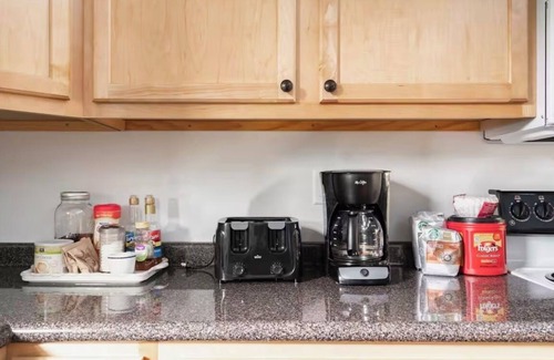 Columbus Appartement | "The Coop" Near Easton Town Center Columbus, OH