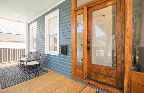 Westside Appartement | The Cooper Suite at 697 King