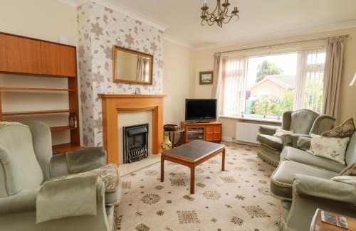 Driffield Maison | The Corner Bungalow