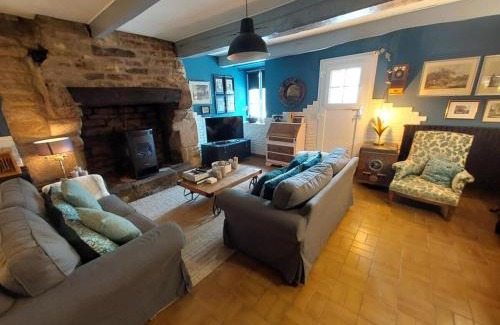 Langonnet Maison | The Corner Cottage
