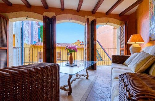 Altafulla Appartement | The Corner House of Altafulla - A Stroll from the Beach, in the Heart of the Old Town