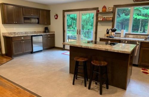 Ashtabula Maison | The Cortland Cottage at Brant's Apple Orchard