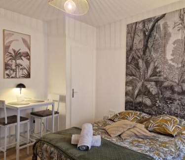 Laon Sud Appartement | The Cosmopolitan - central station and tramway
