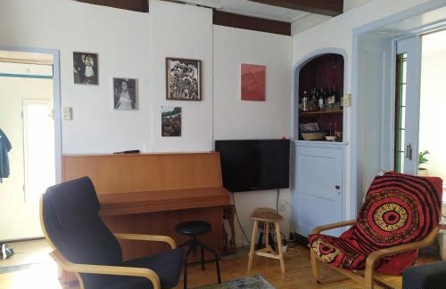 Stavenisse Maison | The cosy little house with the sundial