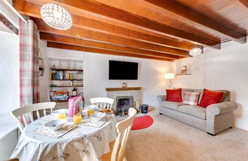 Worton Maison | The Cottage