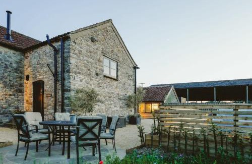 Little Stoke Maison | The Cottage- Hopewell