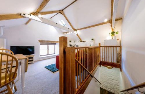 Little Stoke Maison | The Cottage- Hopewell