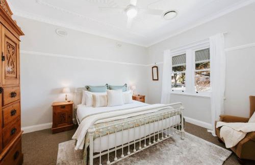 Central Mudgee Maison | The Cottage on Lawson - Heritage Elegance in Mudgee