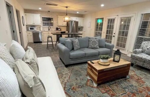 Wetumpka Maison | The cottage on Savannah Lane