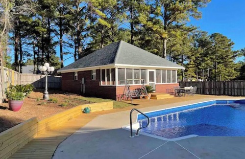 Wetumpka Maison | The cottage on Savannah Lane